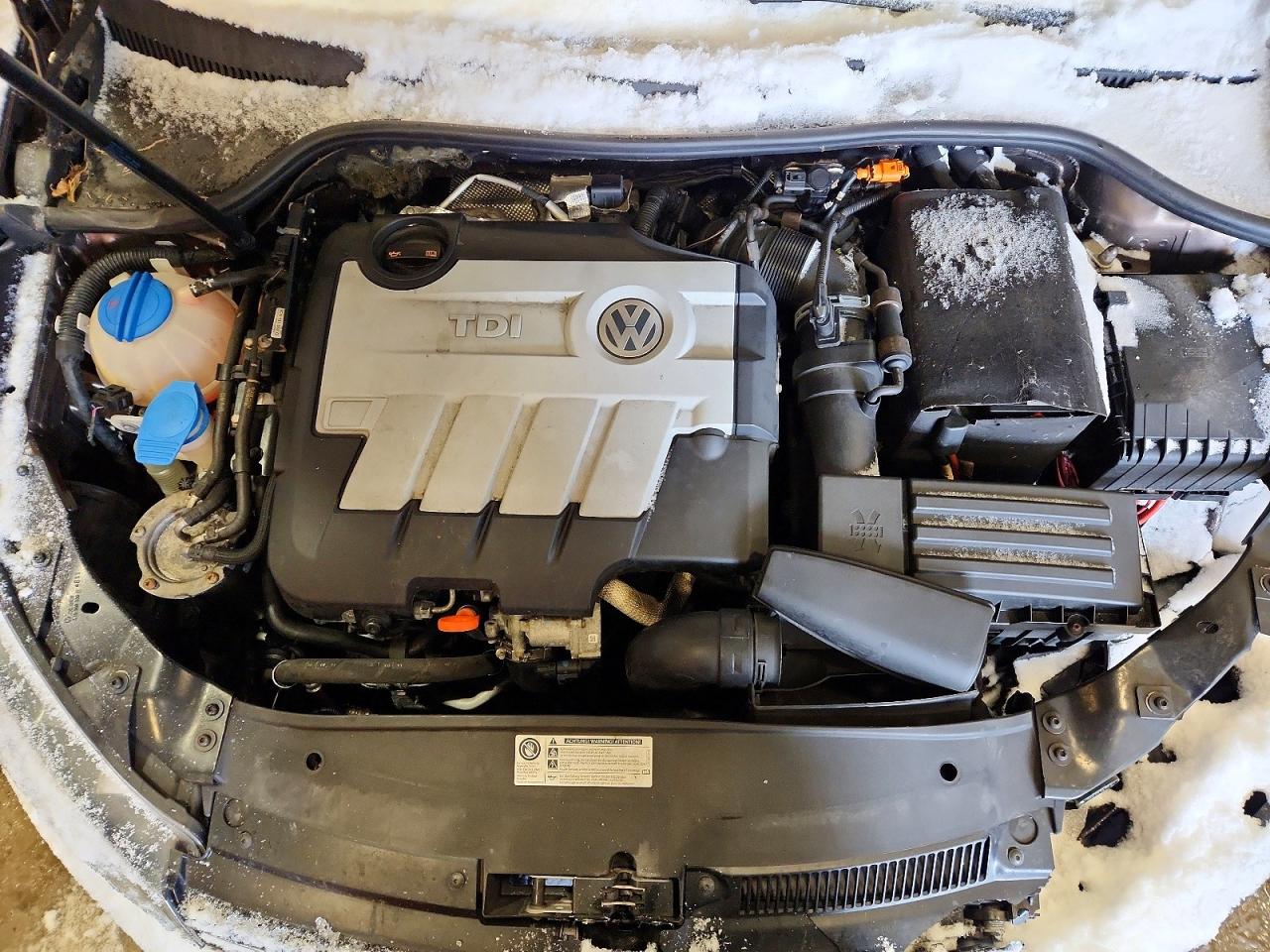 2012 VOLKSWAGEN JETTA TDI photo 11