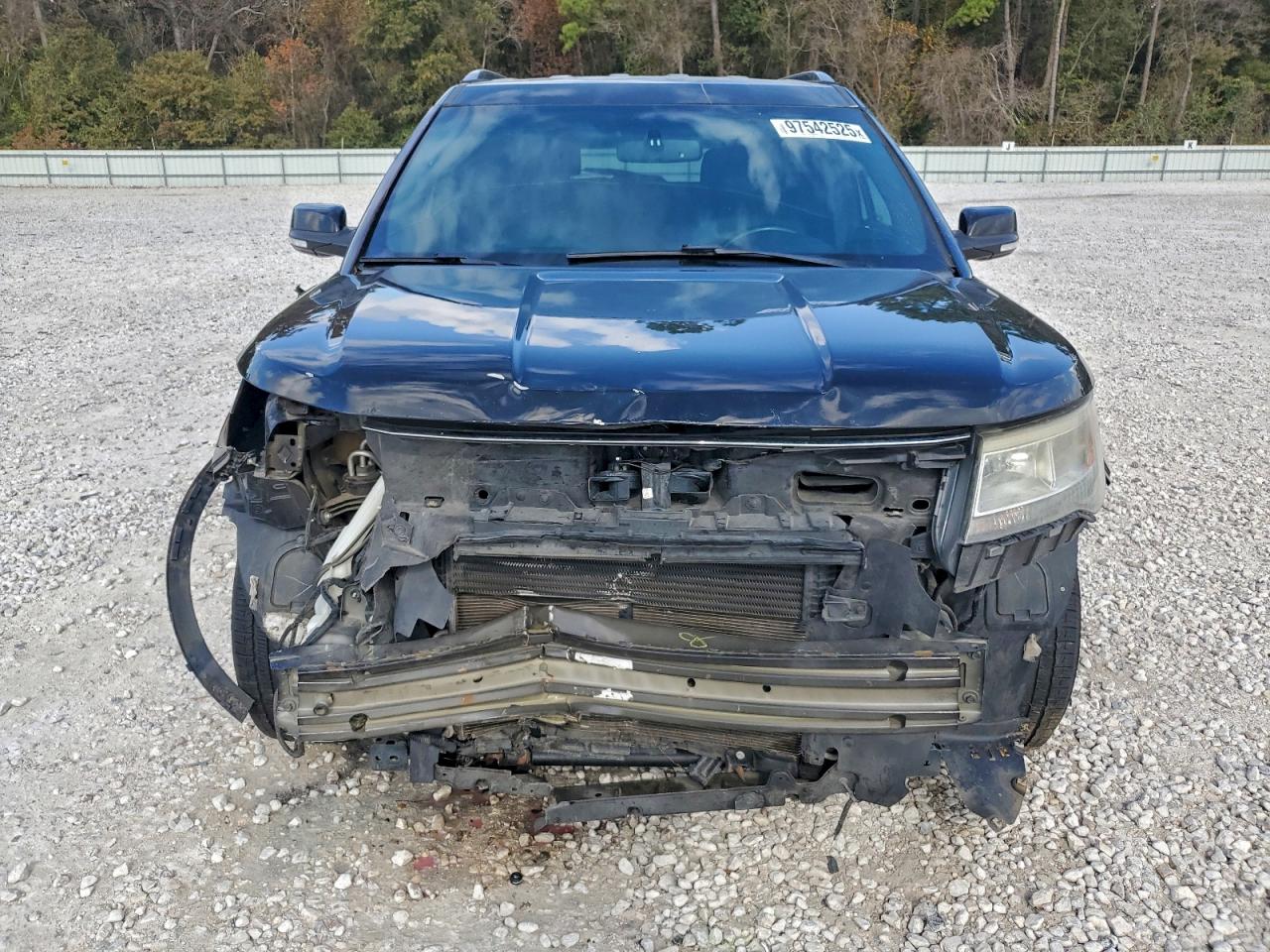 2017 FORD EXPLORER XLT photo 5