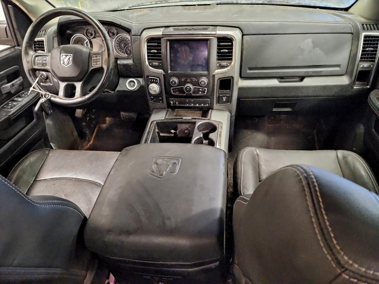 2015 RAM 1500 SPORT photo 22