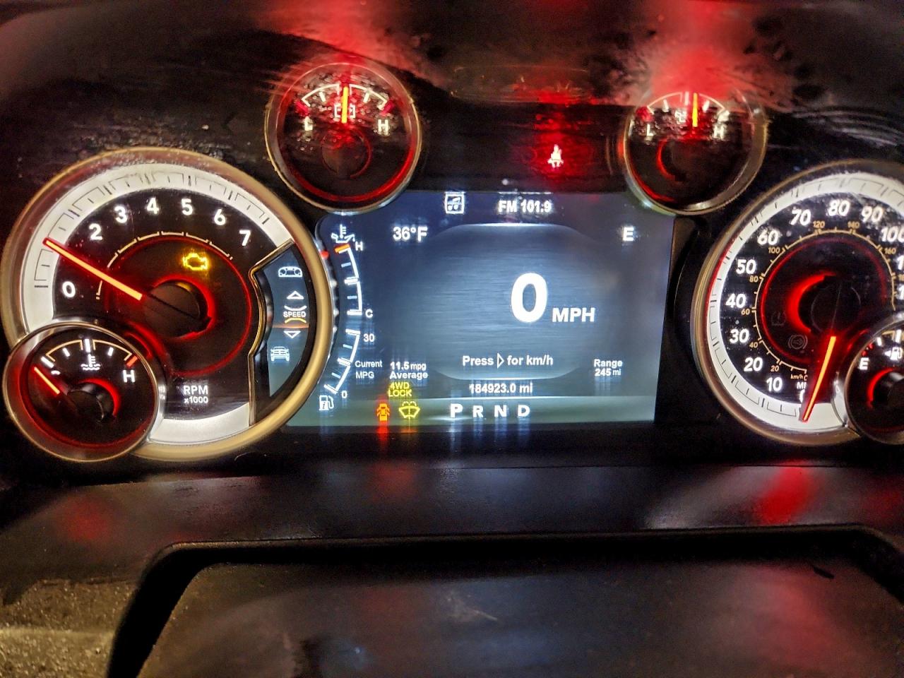 2015 RAM 1500 SPORT photo 25
