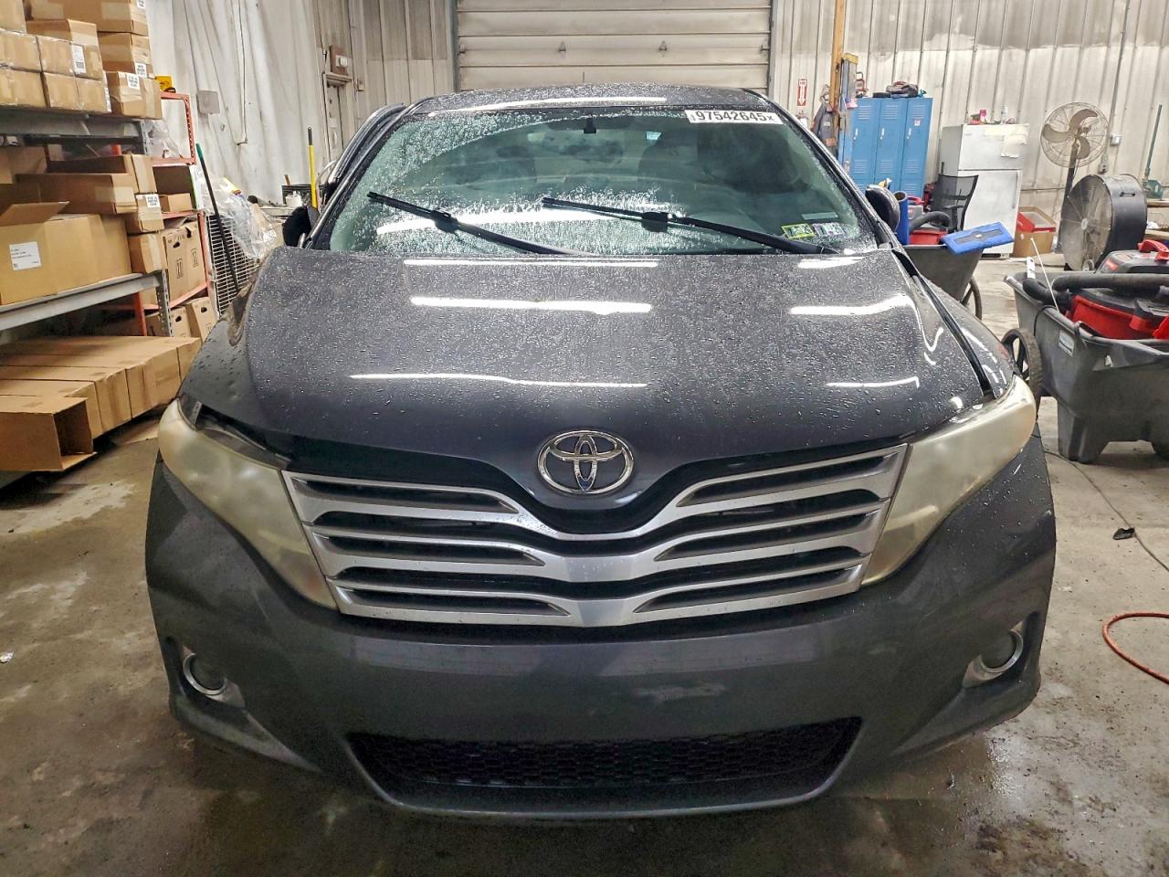 2009 TOYOTA VENZA photo 13