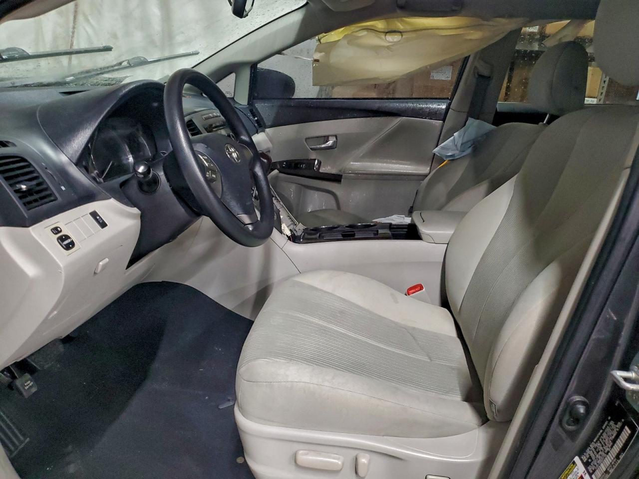 2009 TOYOTA VENZA photo 19