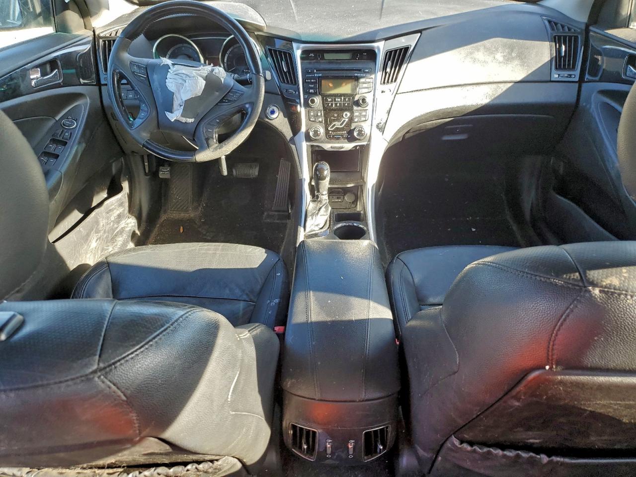 2012 HYUNDAI SONATA SE photo 8