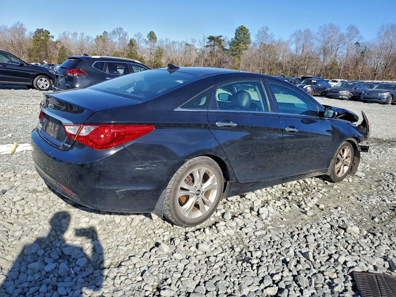 2012 HYUNDAI SONATA SE photo 3