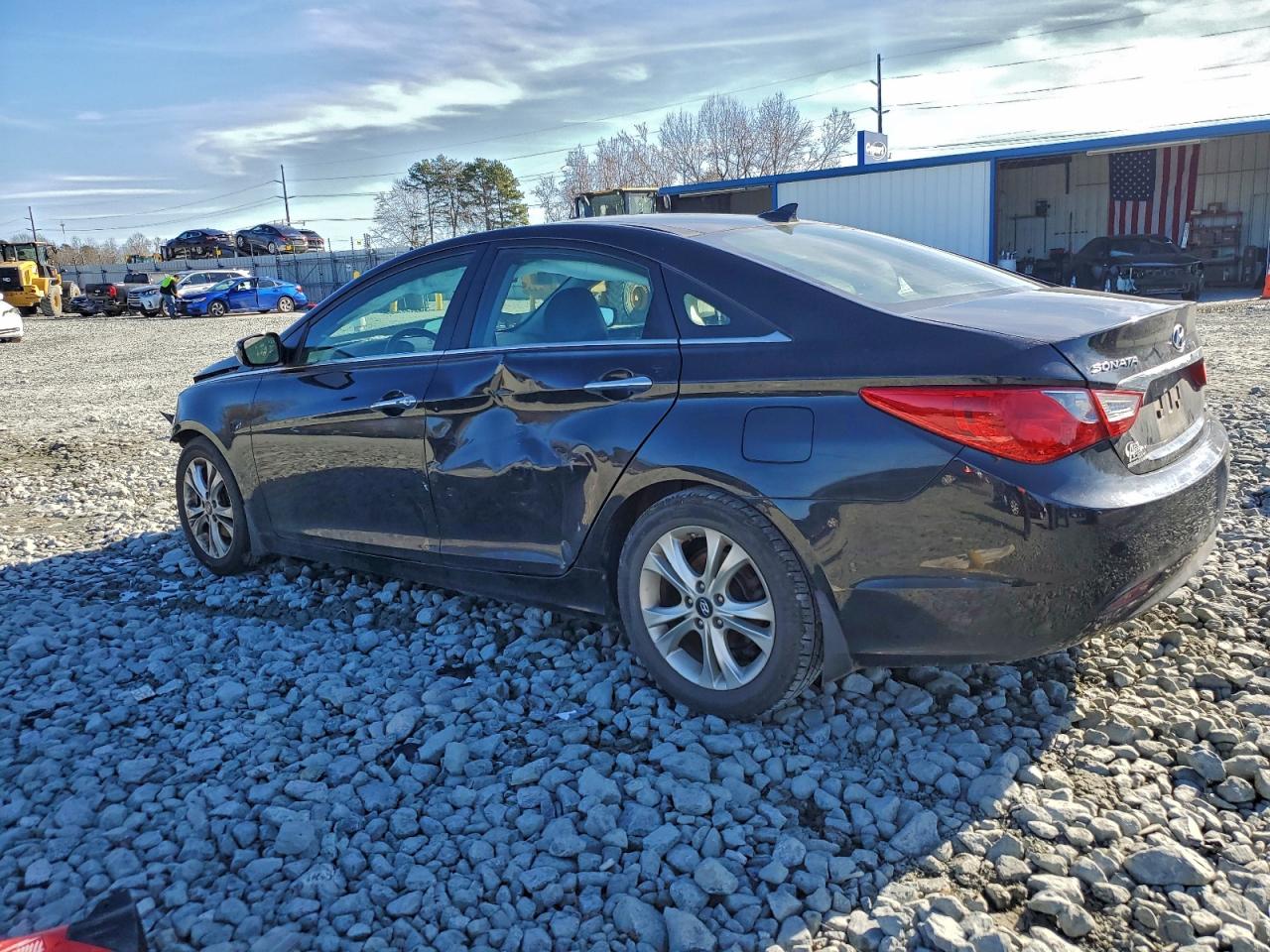 2012 HYUNDAI SONATA SE photo 2