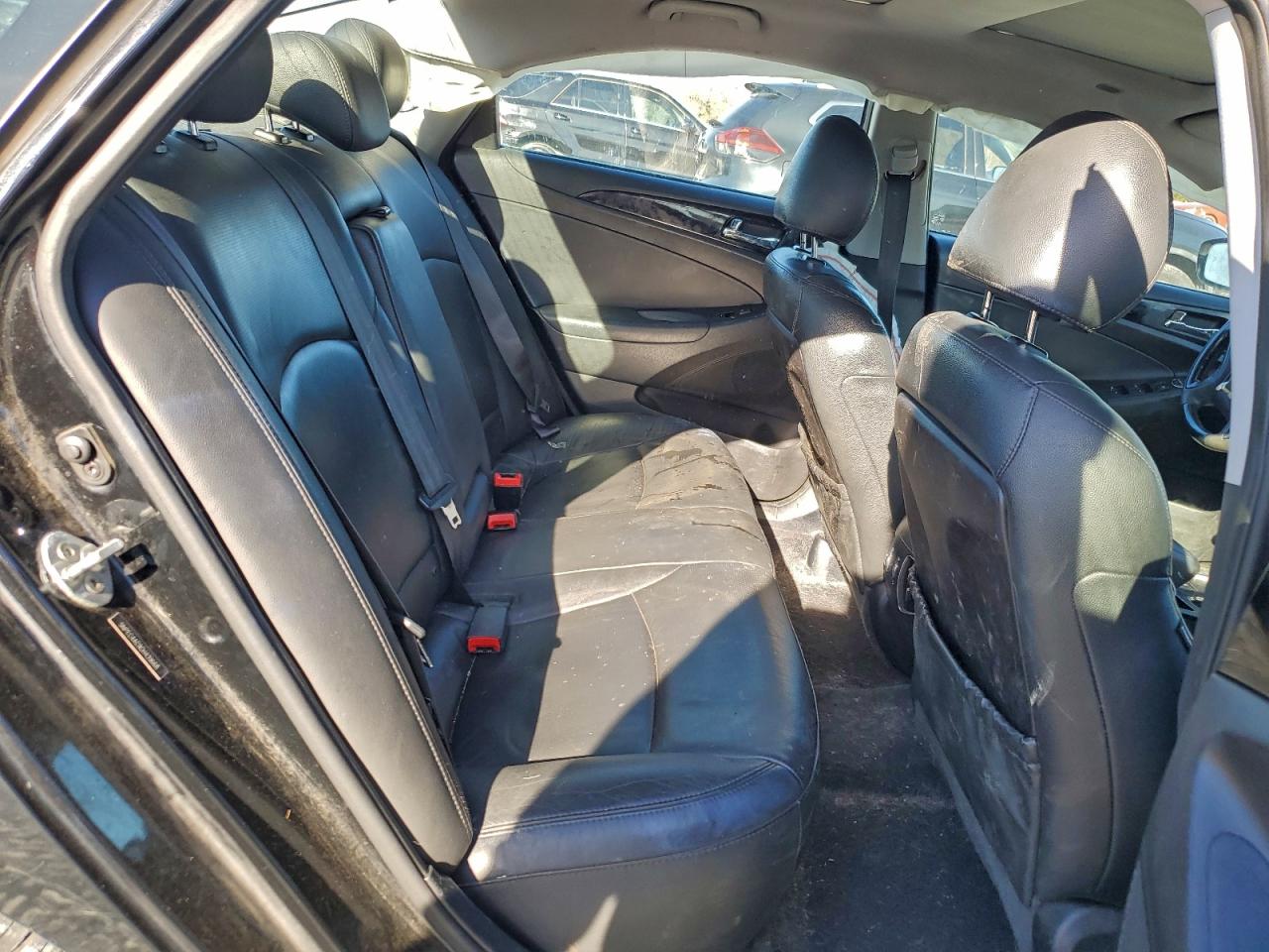 2012 HYUNDAI SONATA SE photo 10