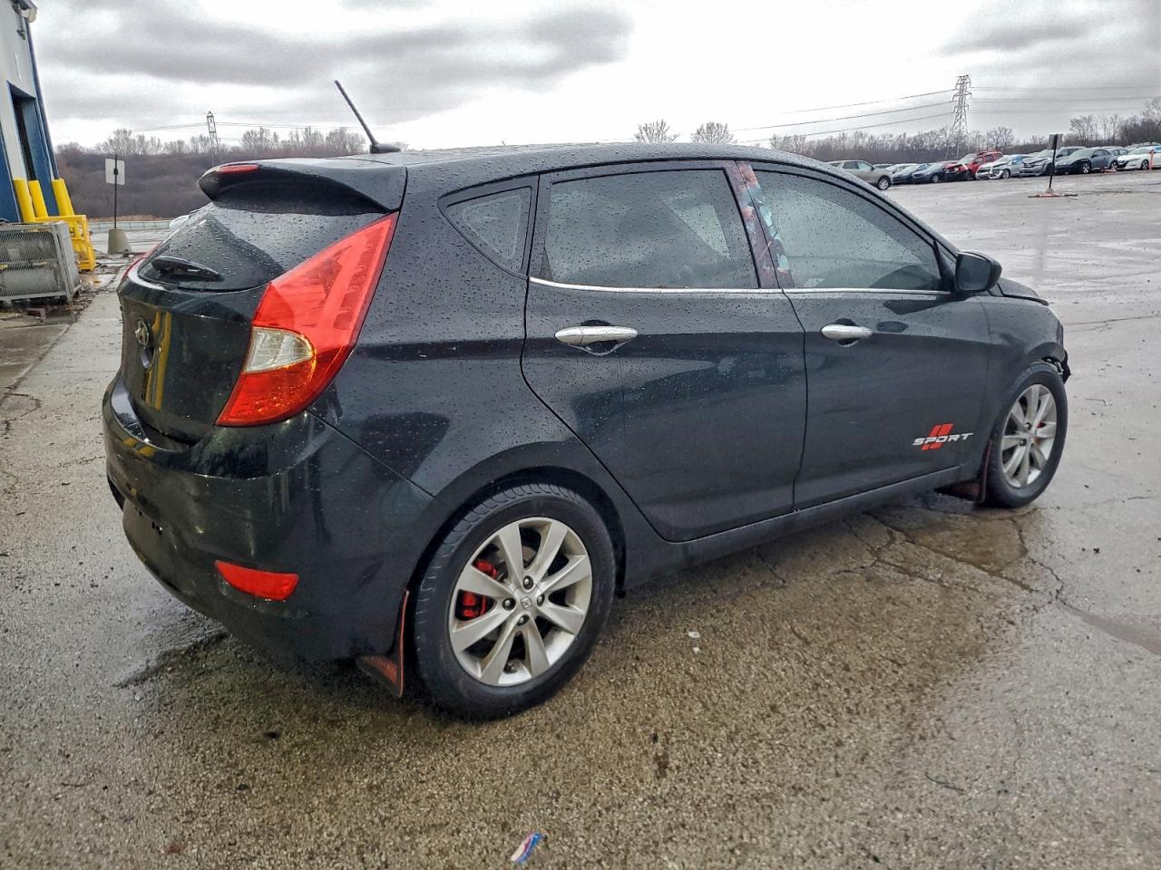2012 HYUNDAI ACCENT GLS photo 3