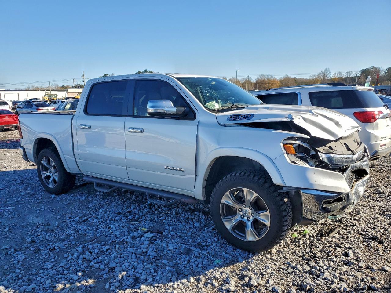 2019 RAM 1500 LARAMIE photo 4