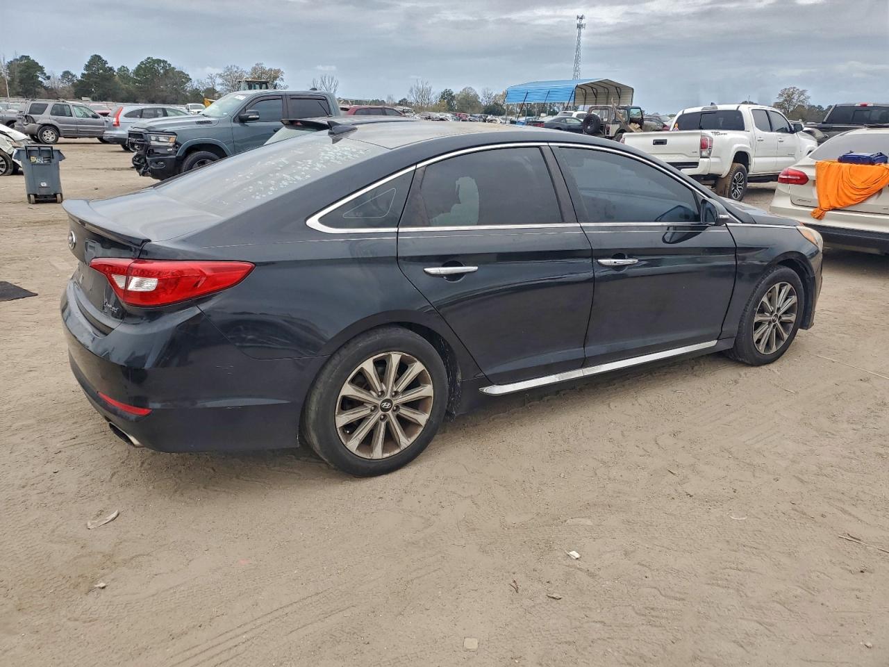 2017 HYUNDAI SONATA SPORT photo 3