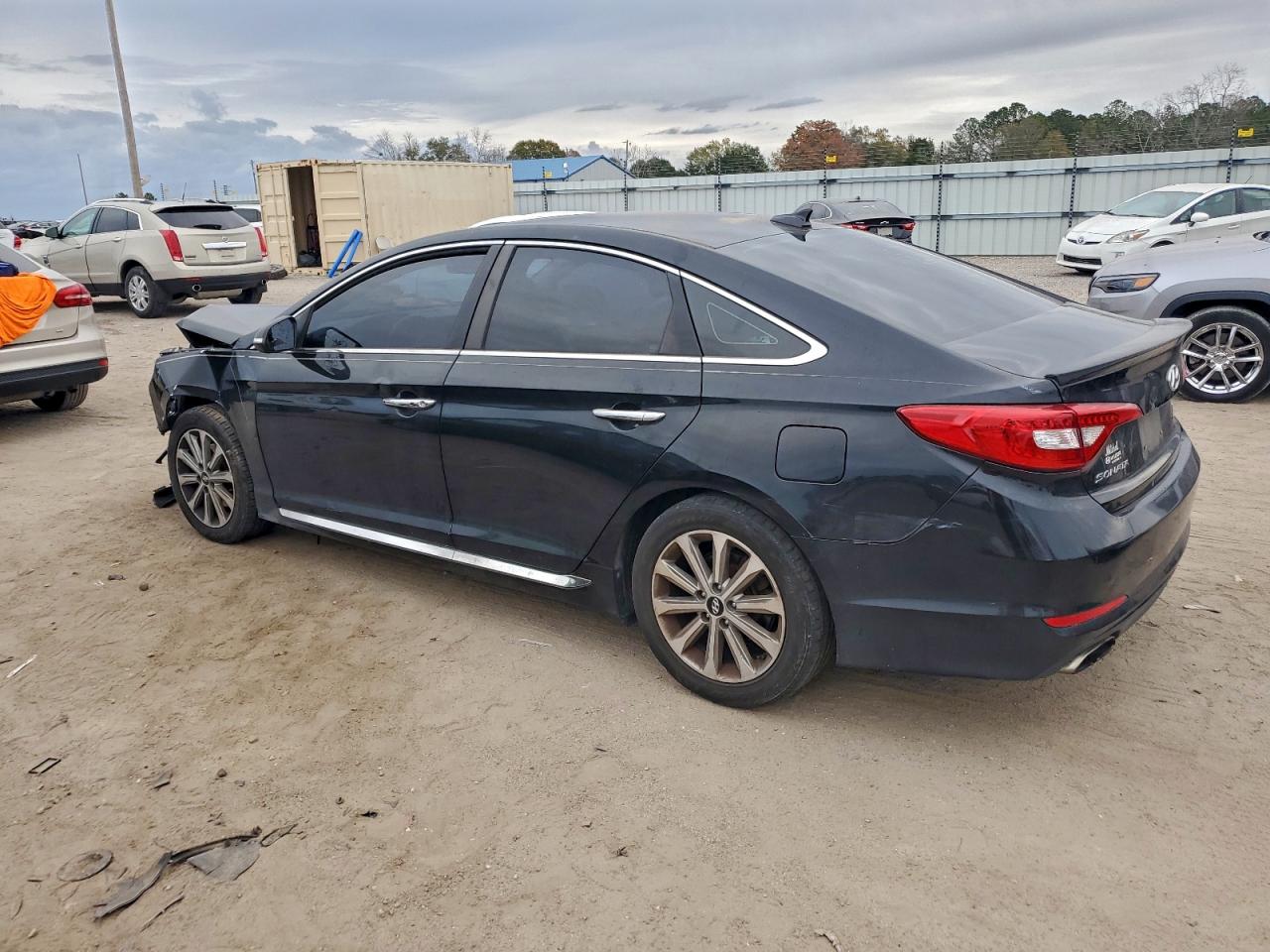 2017 HYUNDAI SONATA SPORT photo 2