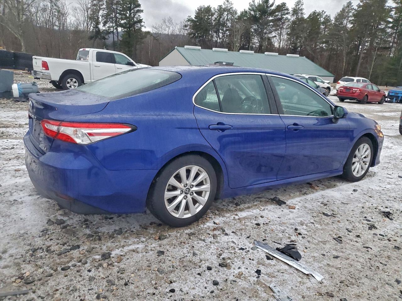 2018 TOYOTA CAMRY L photo 7