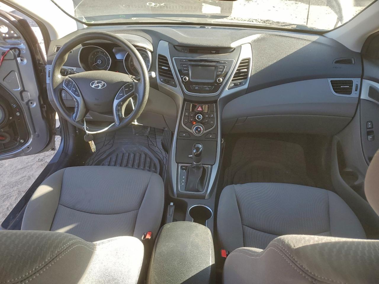 2014 HYUNDAI ELANTRA SE photo 8