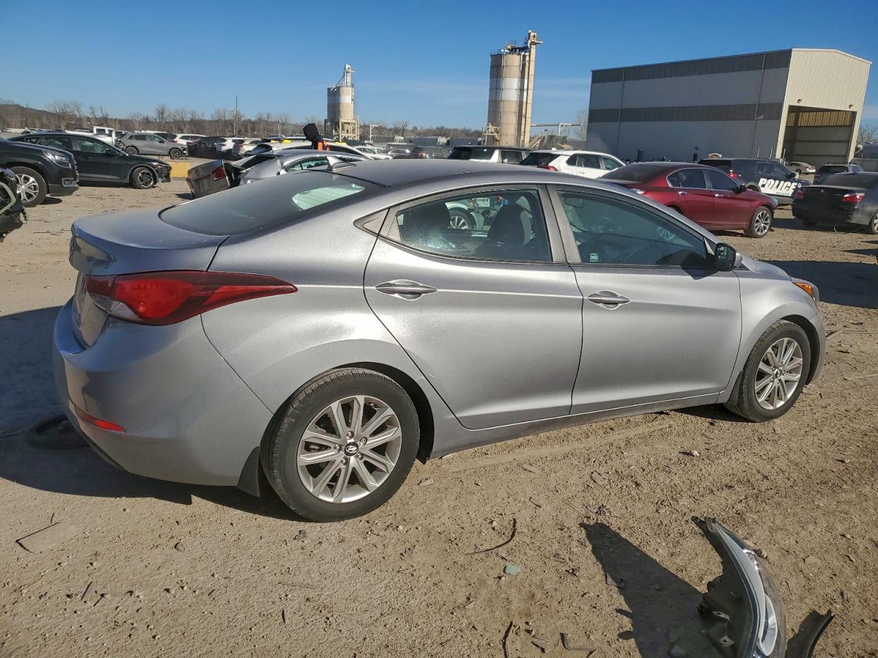 2014 HYUNDAI ELANTRA SE photo 3