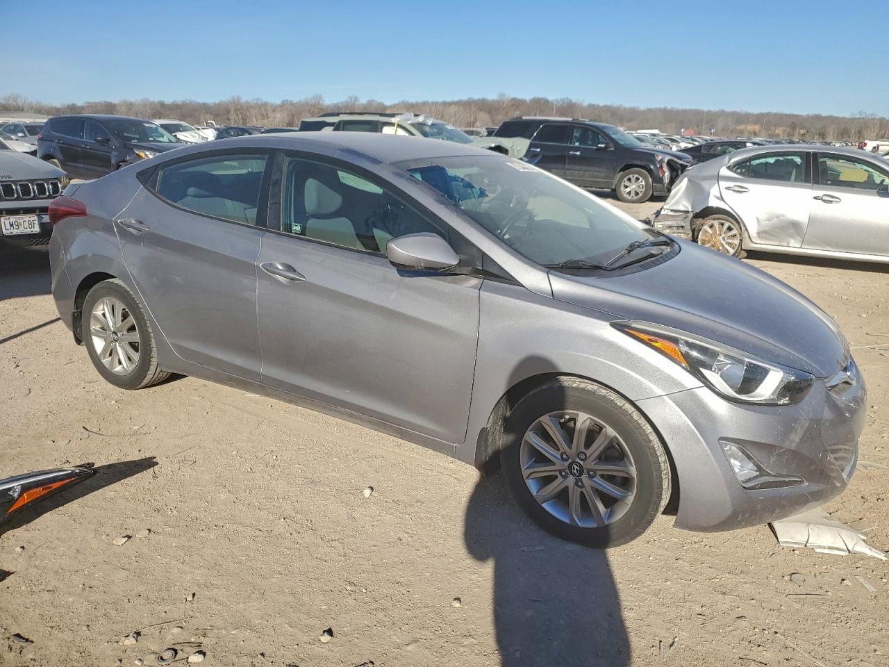 2014 HYUNDAI ELANTRA SE photo 4