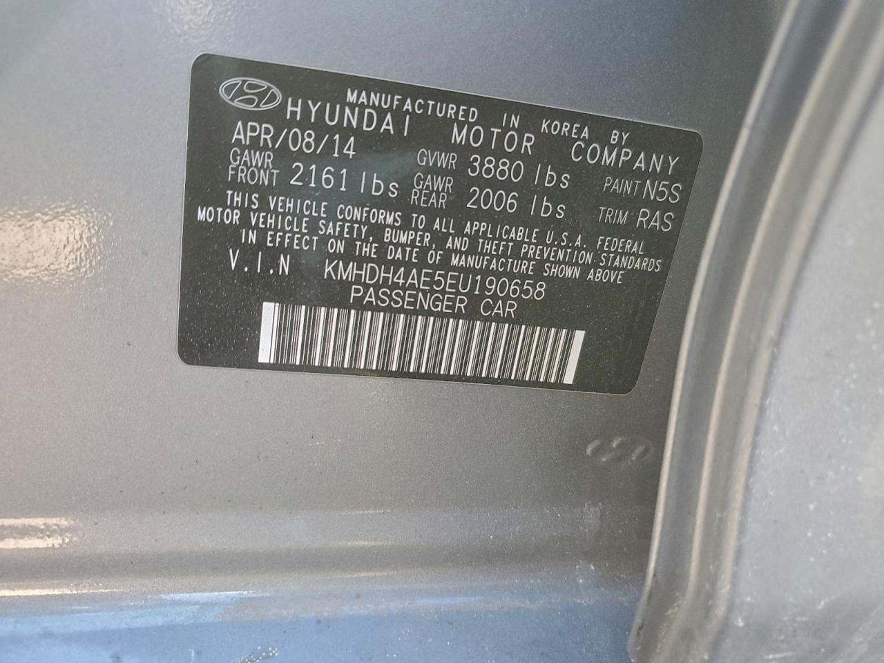 2014 HYUNDAI ELANTRA SE photo 13