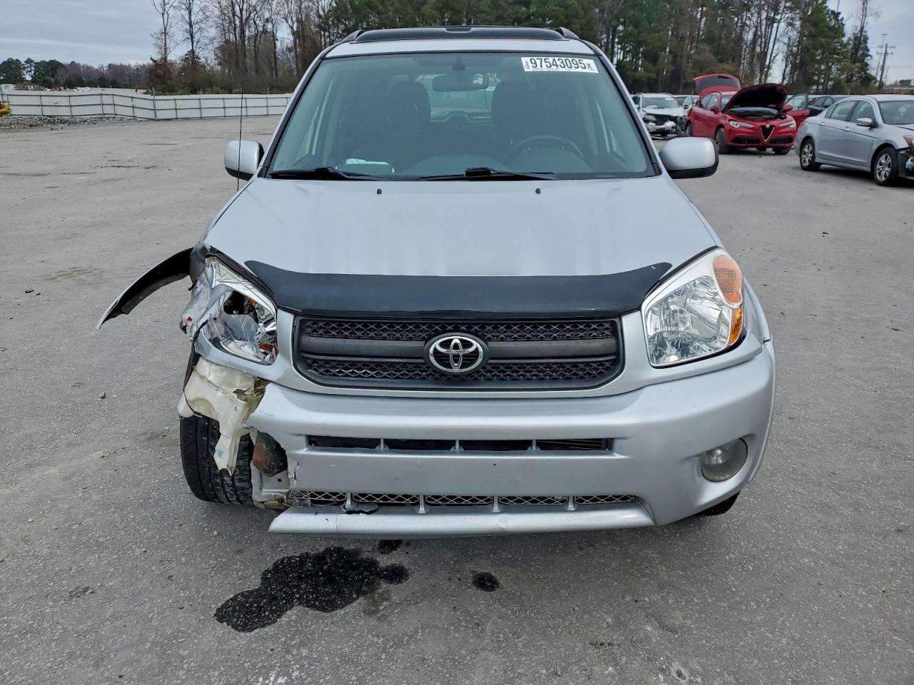 2004 TOYOTA RAV4 photo 5