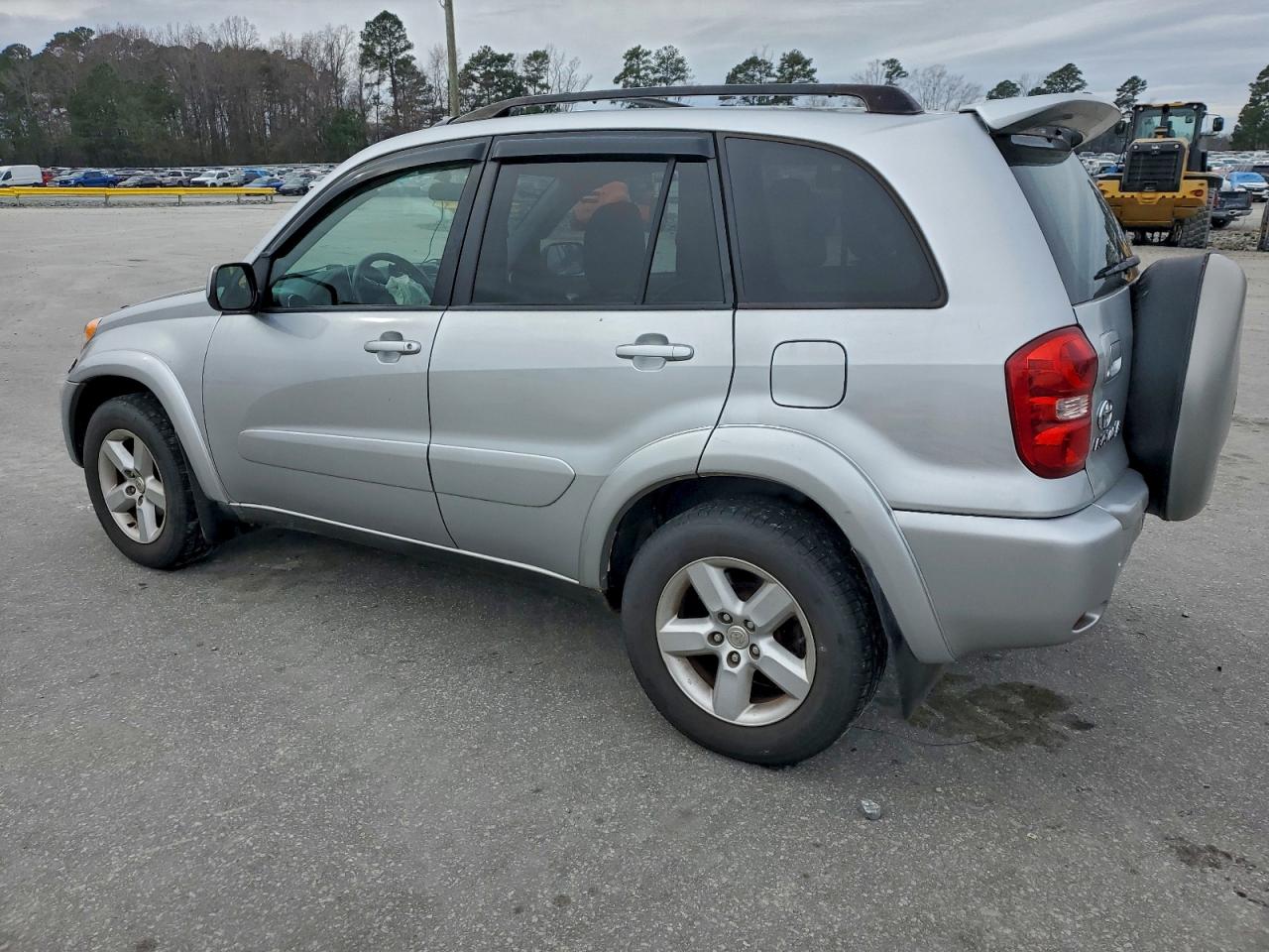 2004 TOYOTA RAV4 photo 2