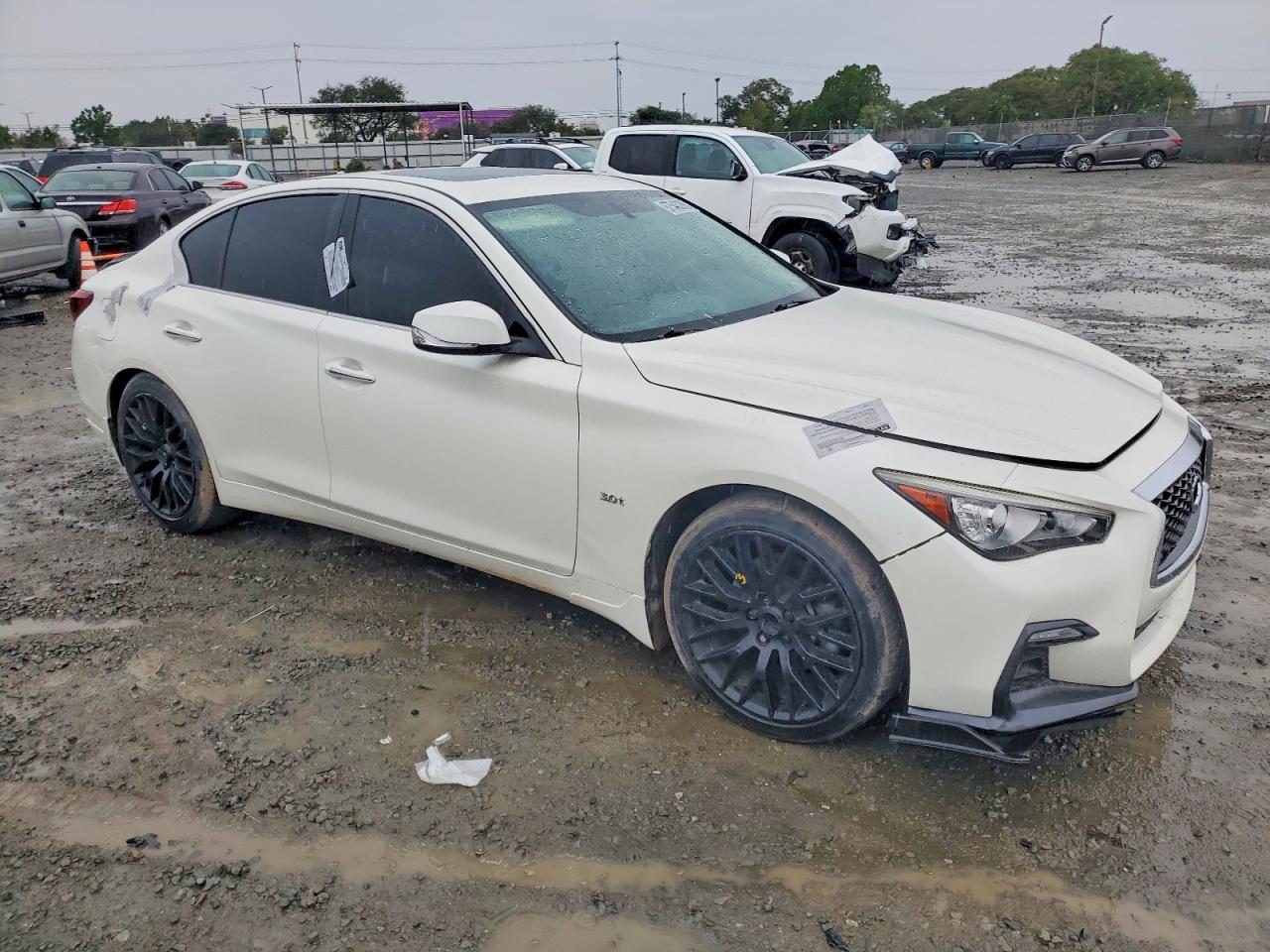 2018 INFINITI Q50 LUXE photo 7