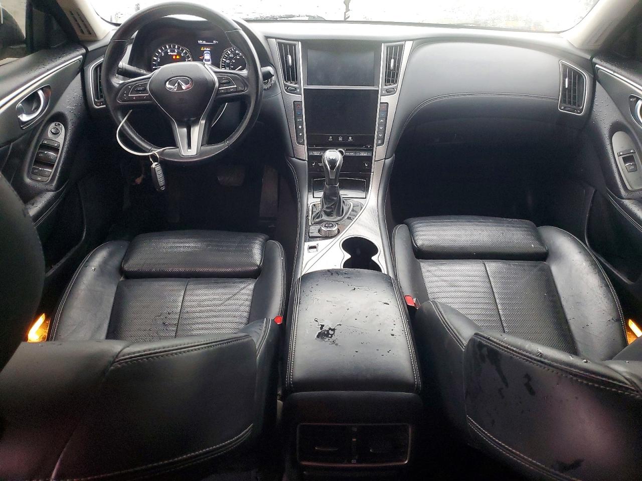 2018 INFINITI Q50 LUXE photo 15