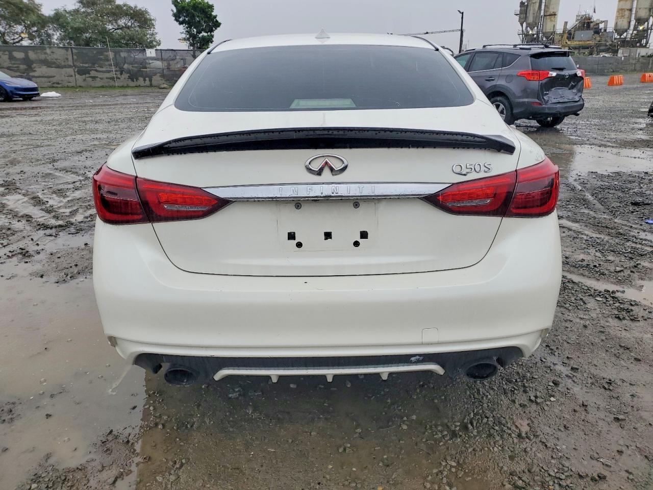 2018 INFINITI Q50 LUXE photo 11