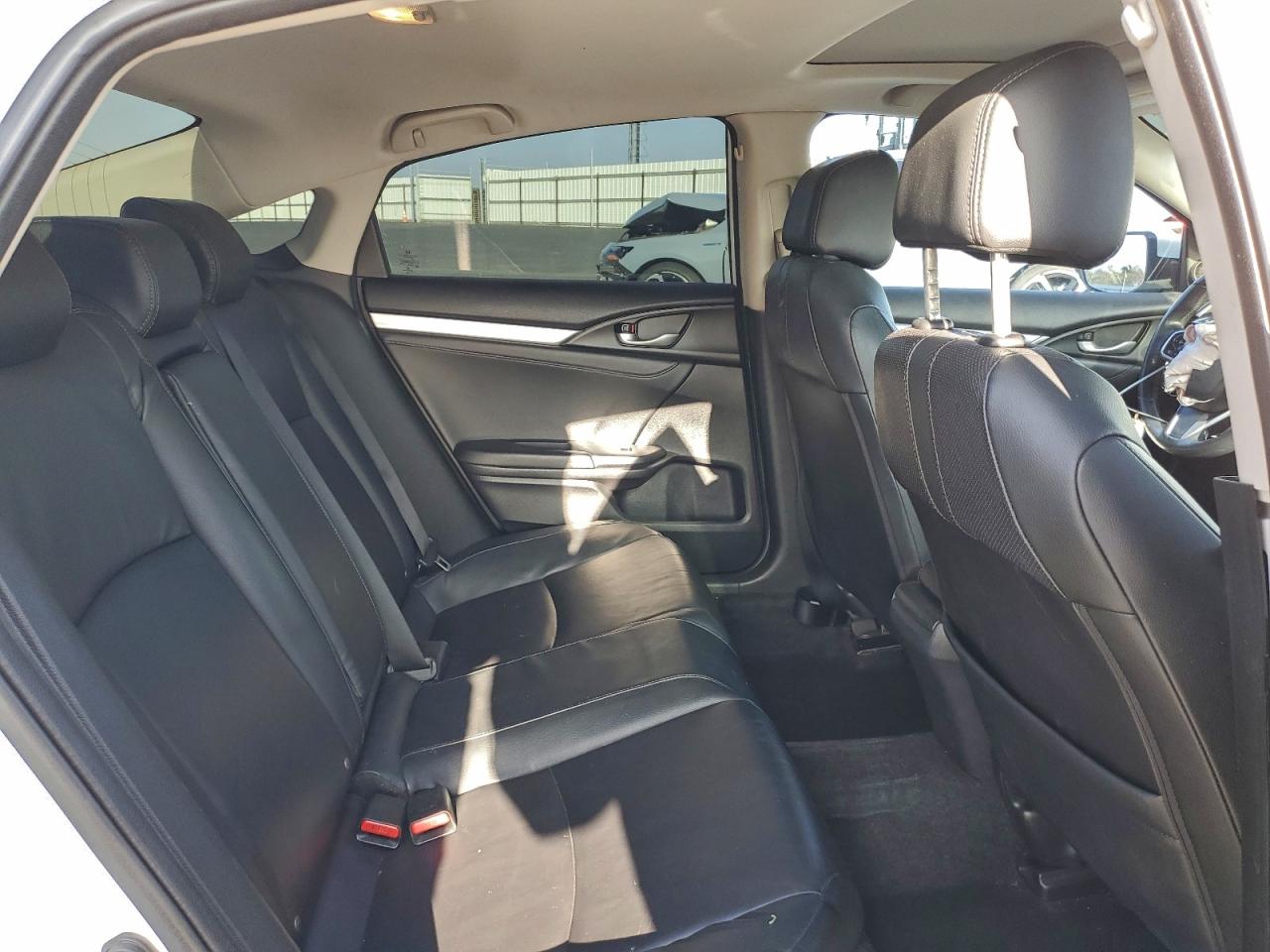 2016 HONDA CIVIC EXL photo 10