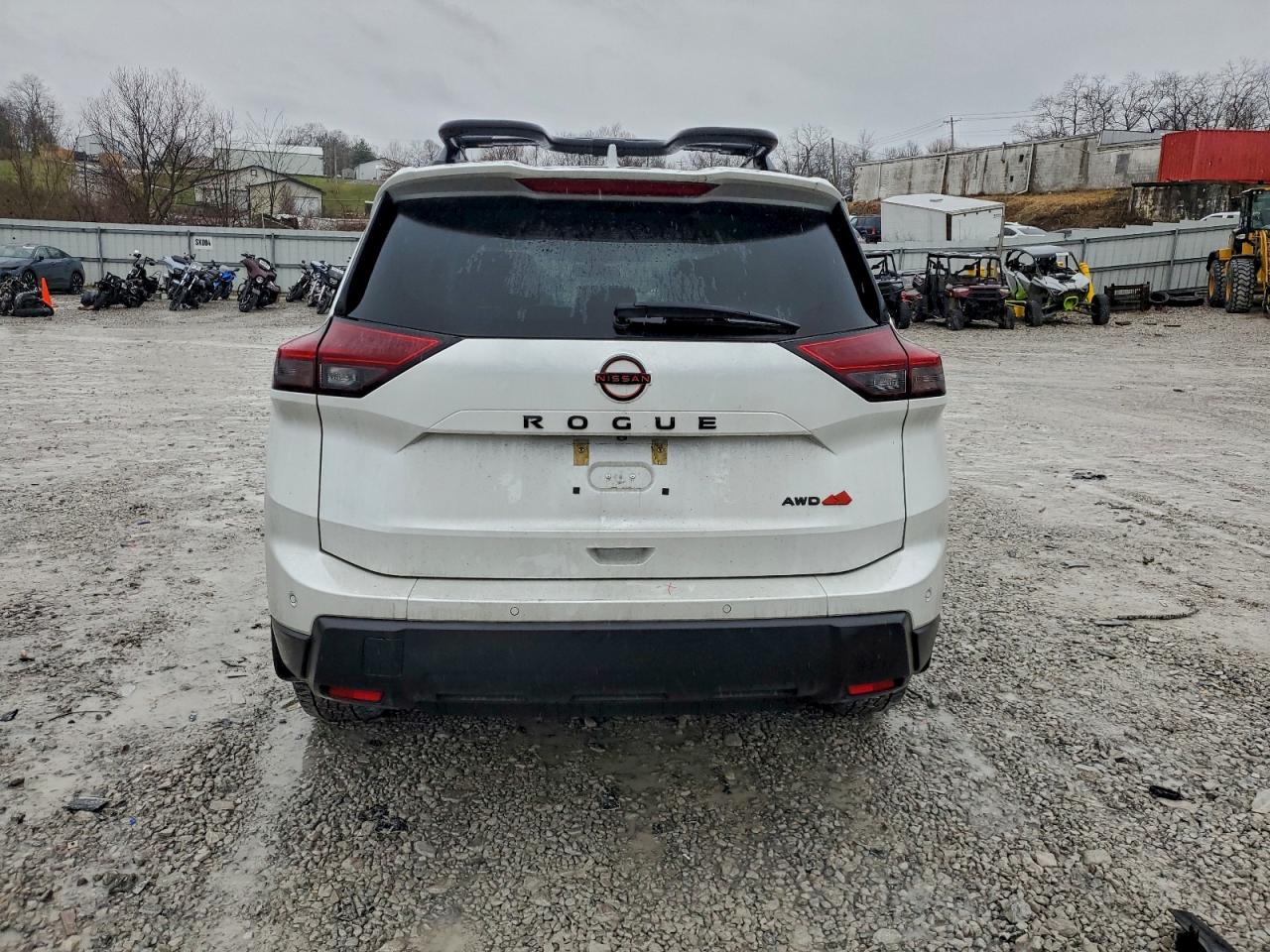 2025 NISSAN ROGUE SV photo 6