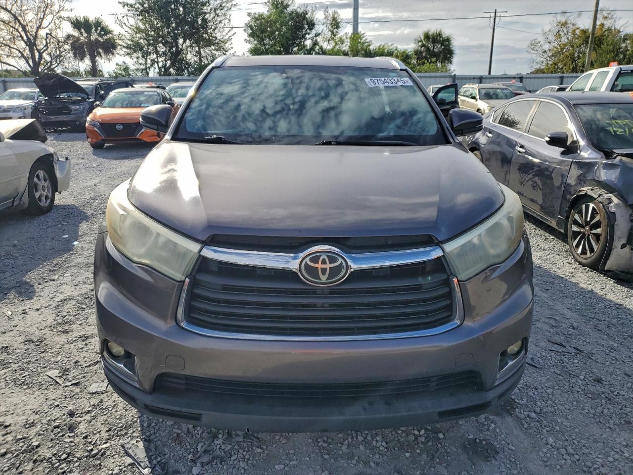 2016 TOYOTA HIGHLANDER LIMITED photo 9