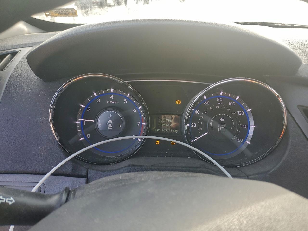 2014 HYUNDAI SONATA GLS photo 25