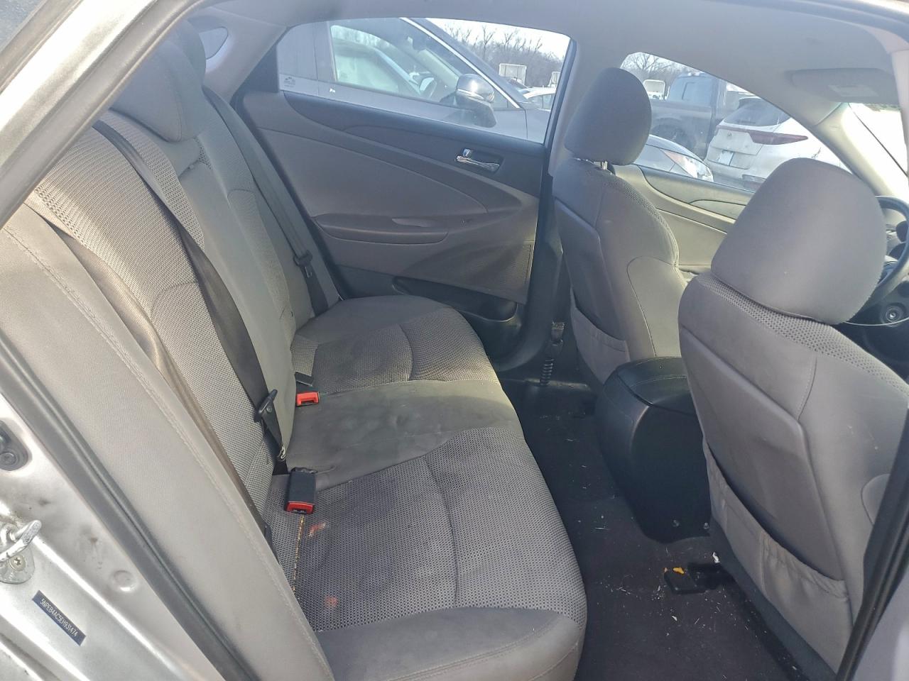 2014 HYUNDAI SONATA GLS photo 28