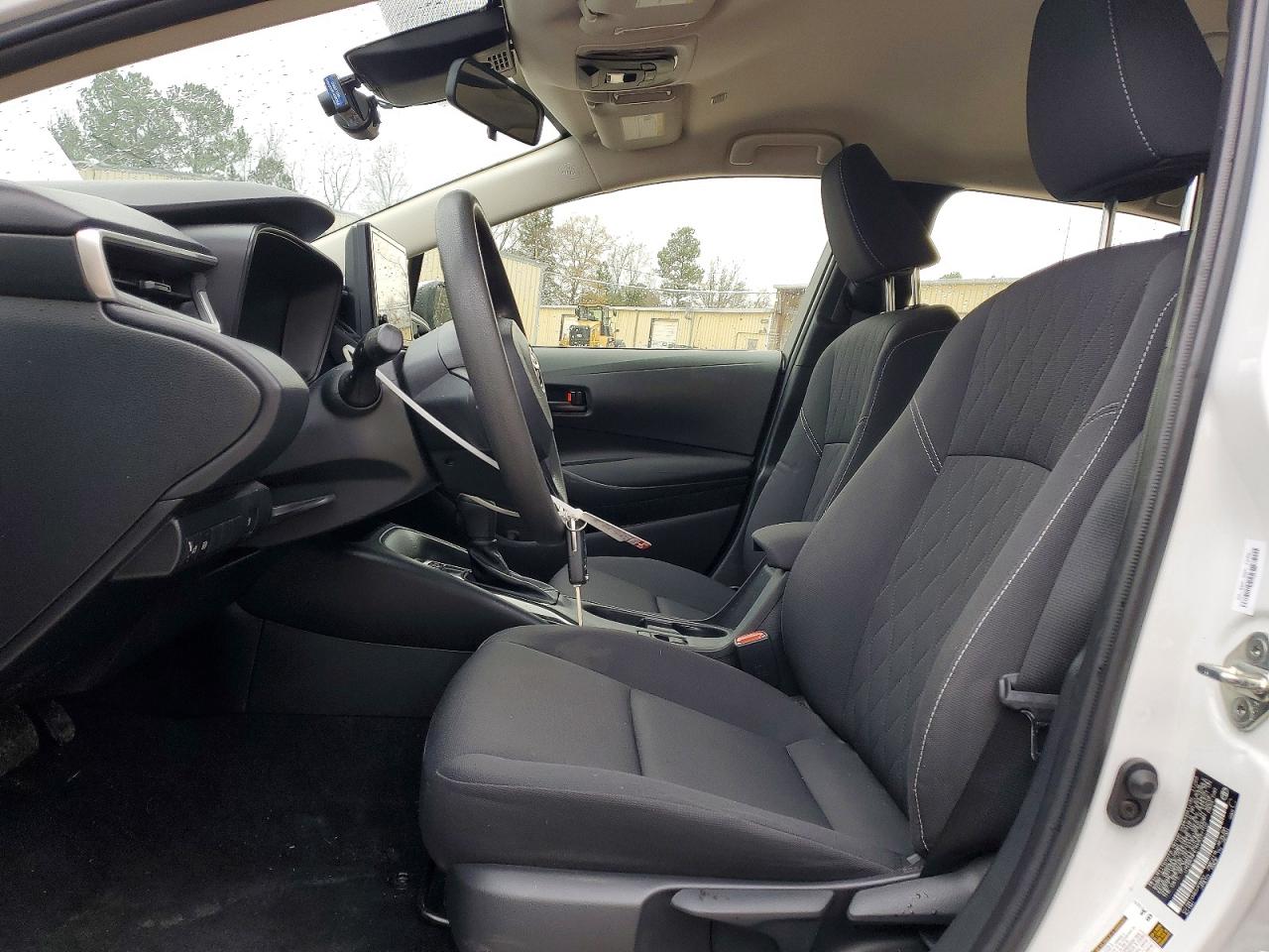 2024 TOYOTA COROLLA LE photo 25