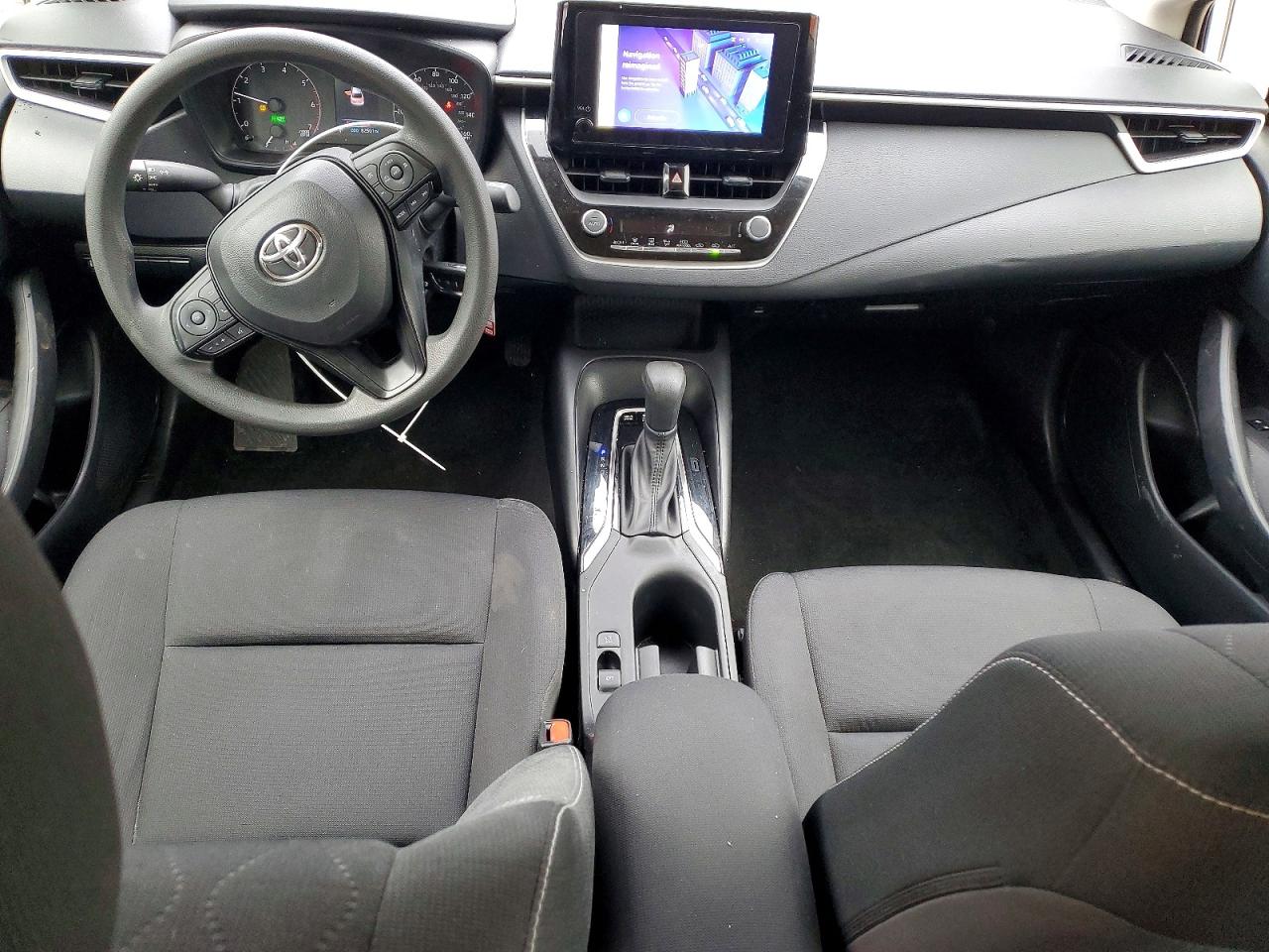 2024 TOYOTA COROLLA LE photo 29