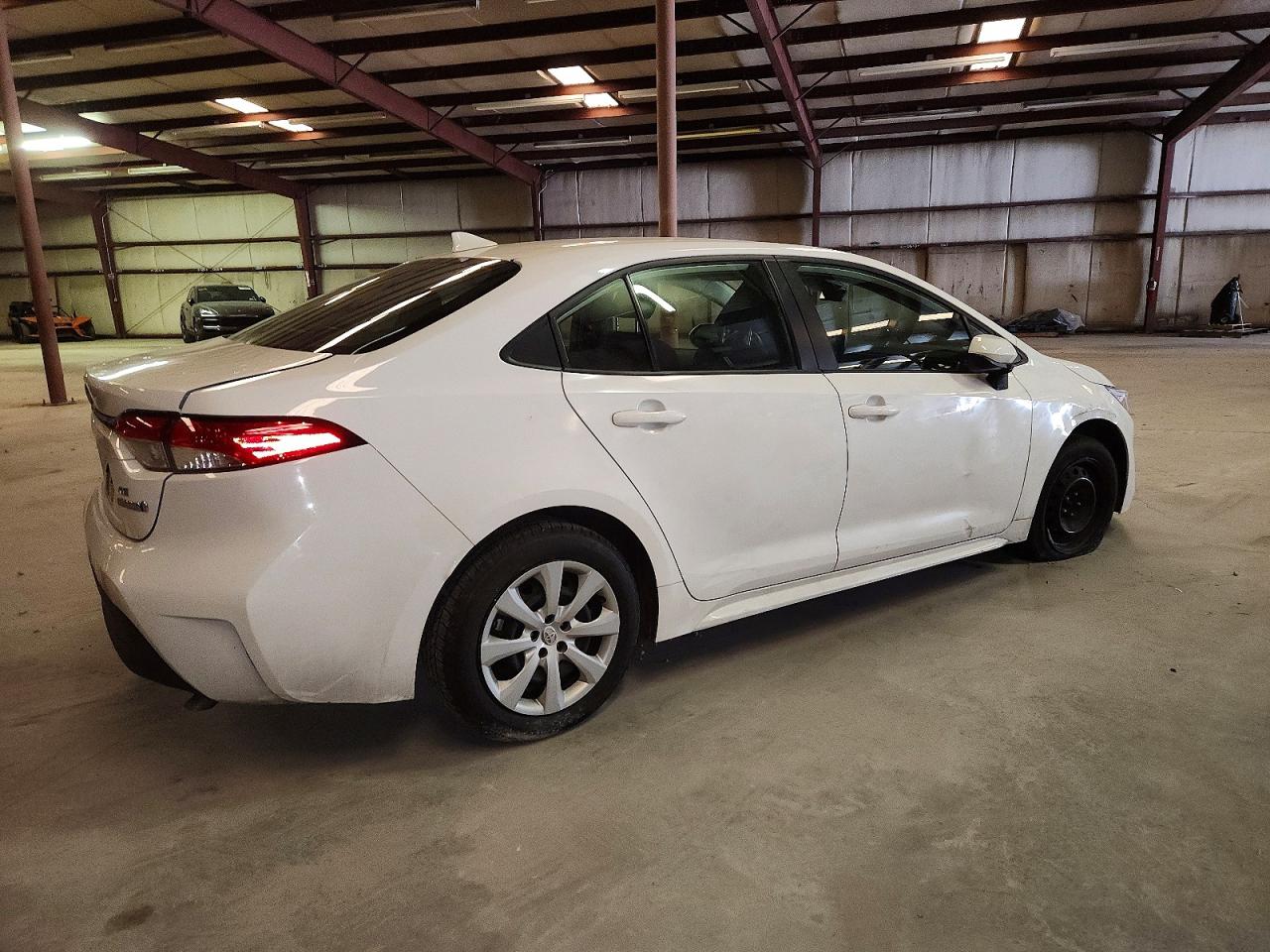 2024 TOYOTA COROLLA LE photo 9
