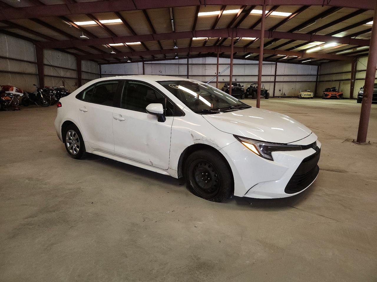 2024 TOYOTA COROLLA LE photo 13