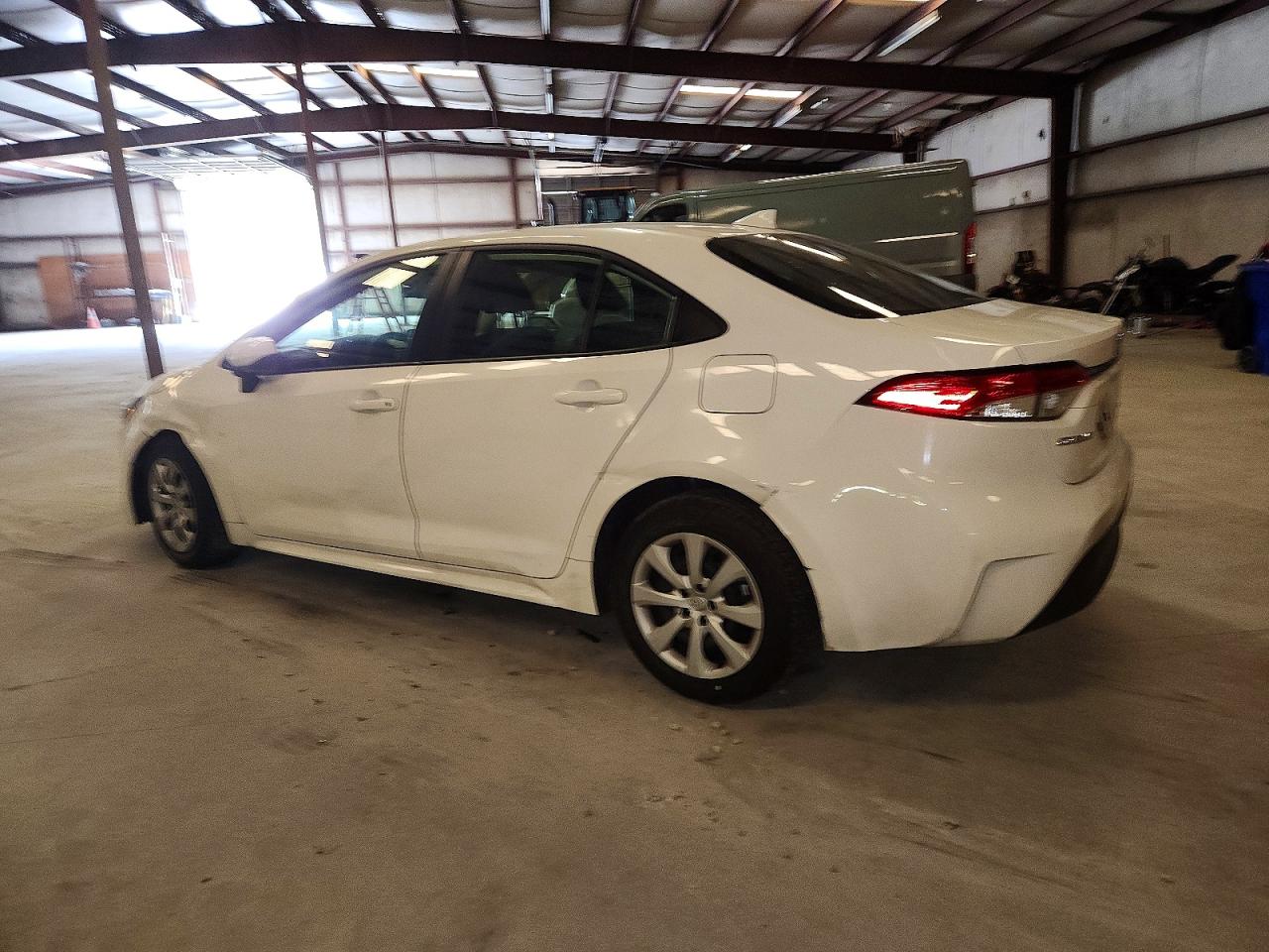 2024 TOYOTA COROLLA LE photo 5