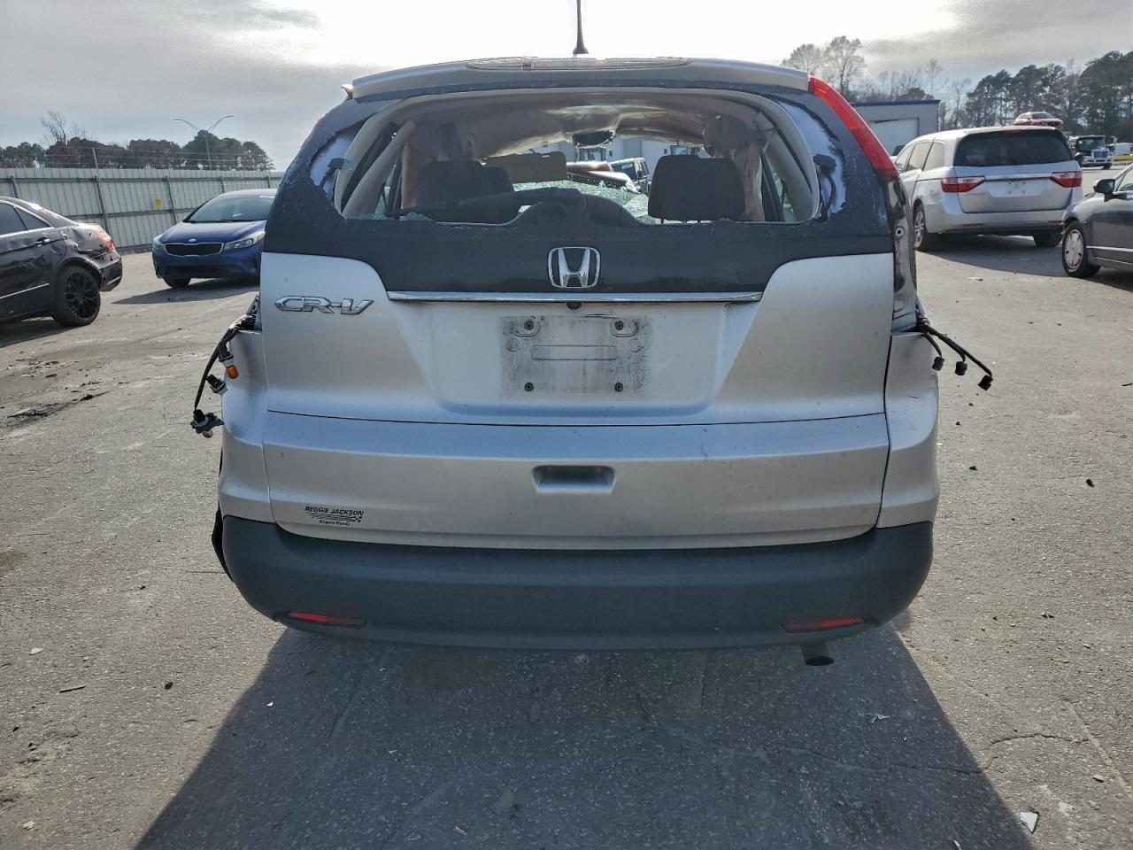 2012 HONDA CR-V LX photo 6