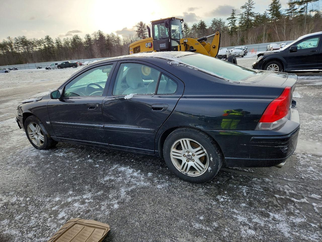 2005 VOLVO S60 2.5T photo 2