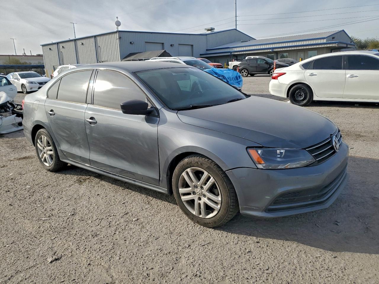 2015 VOLKSWAGEN JETTA BASE photo 4