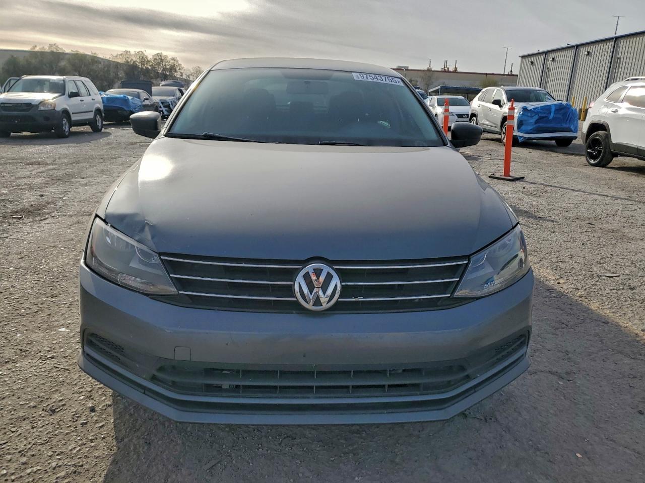 2015 VOLKSWAGEN JETTA BASE photo 5