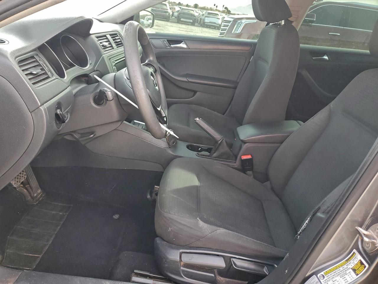 2015 VOLKSWAGEN JETTA BASE photo 7