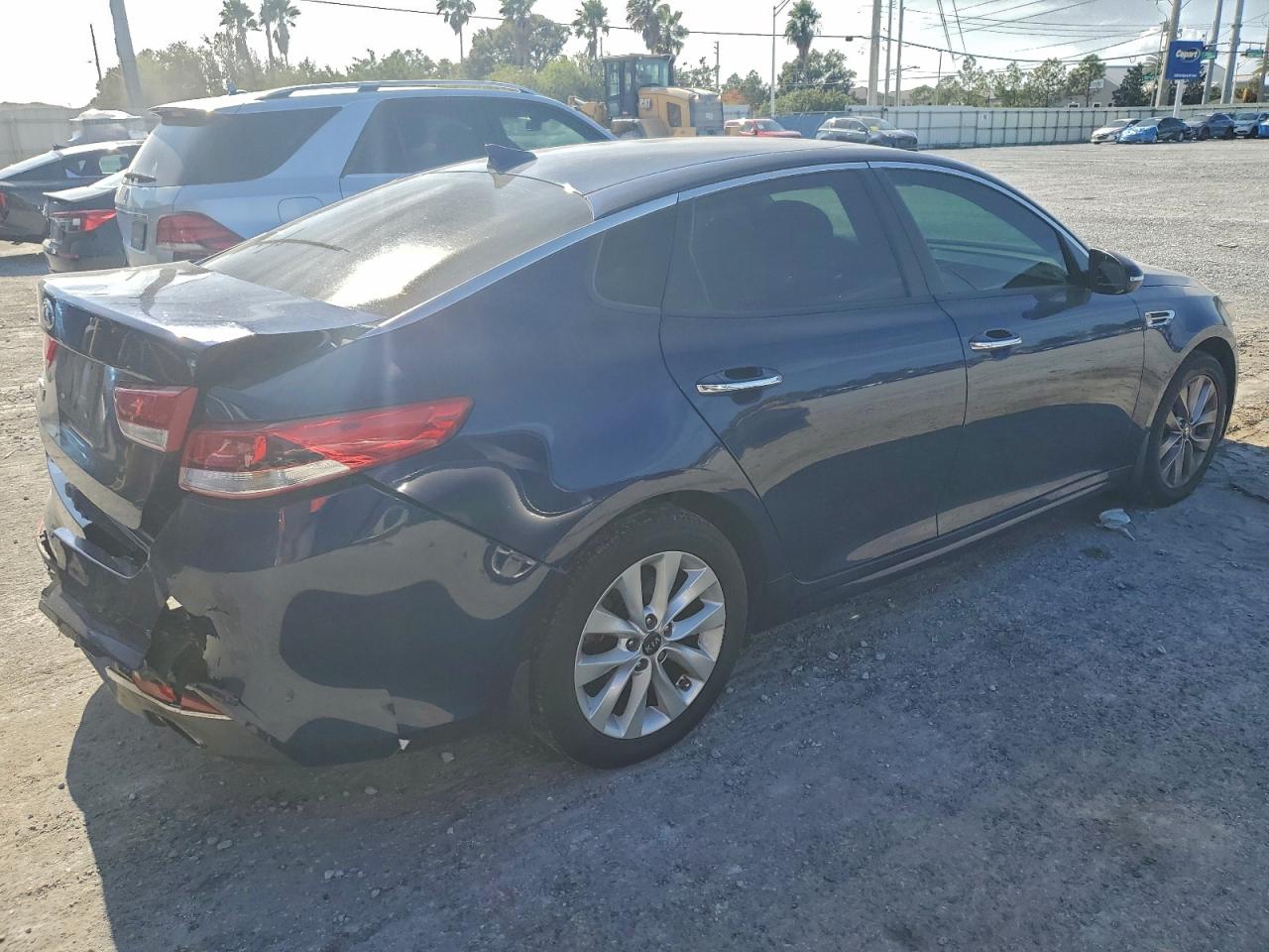 2018 KIA OPTIMA LX photo 3
