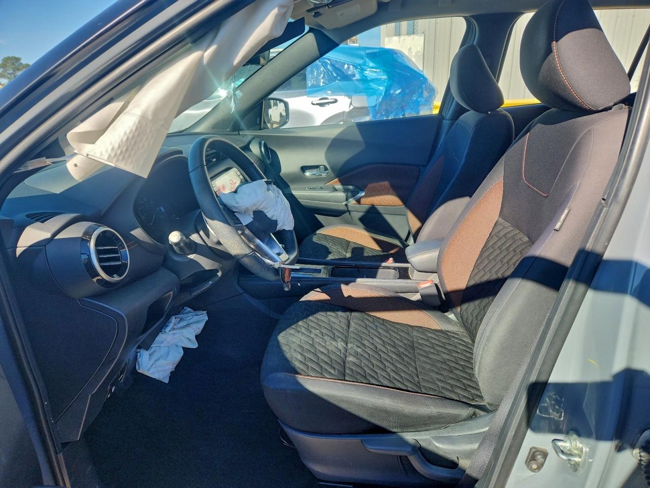 2021 NISSAN KICKS SR photo 7