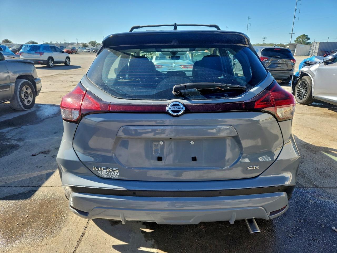 2021 NISSAN KICKS SR photo 6