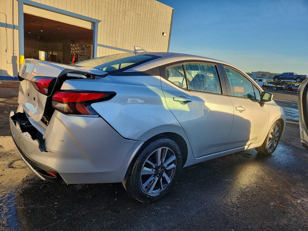 2025 NISSAN VERSA SV photo 3