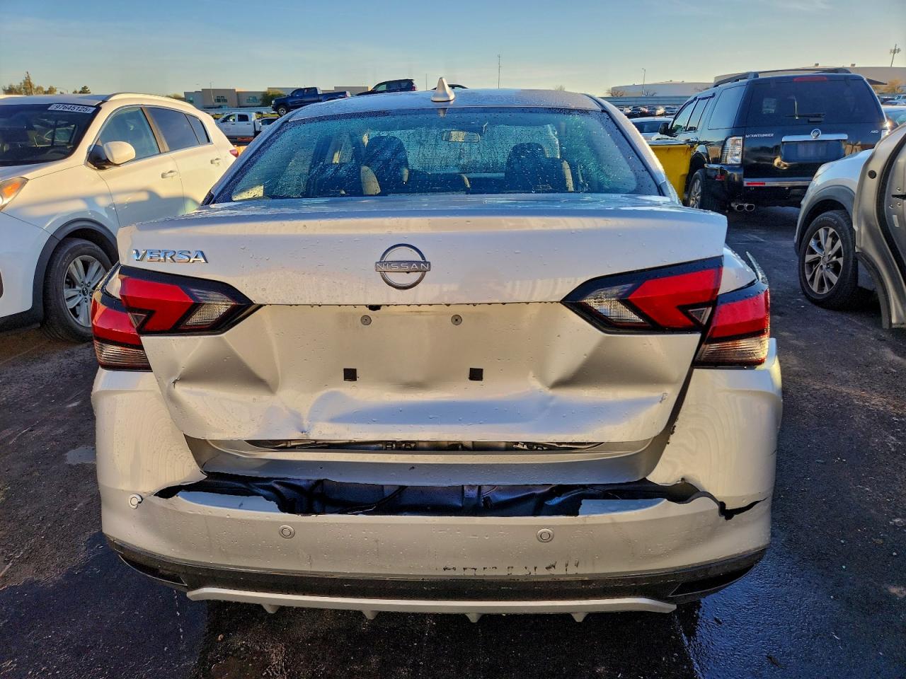 2025 NISSAN VERSA SV photo 6