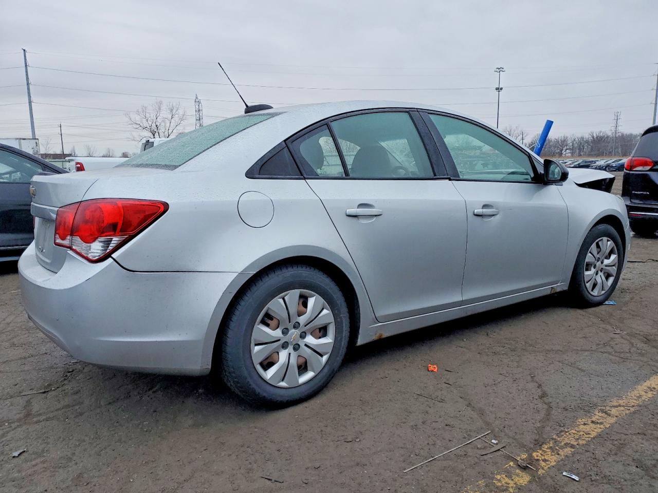 2016 CHEVROLET CRUZE LIMITED LS photo 3