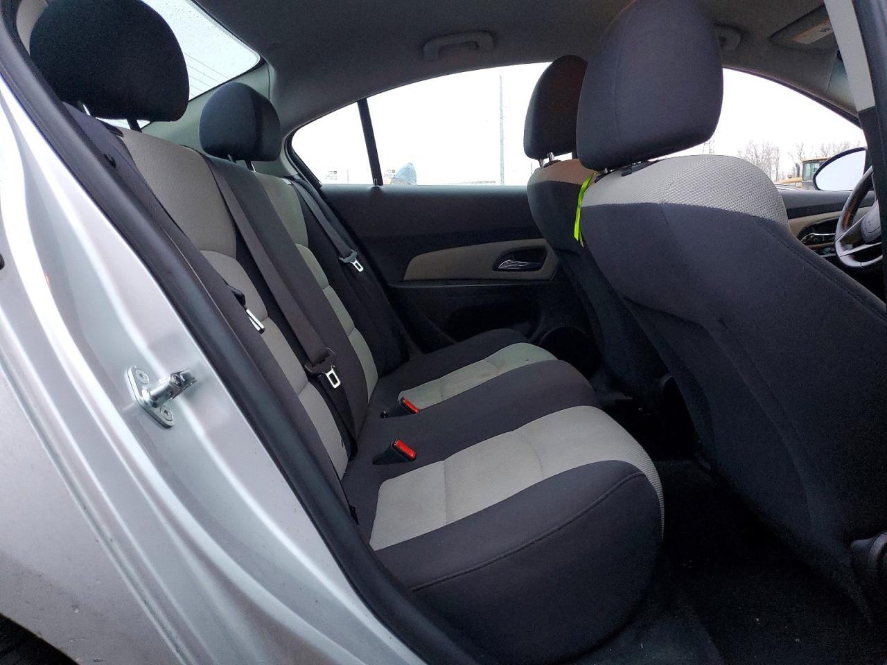 2016 CHEVROLET CRUZE LIMITED LS photo 10