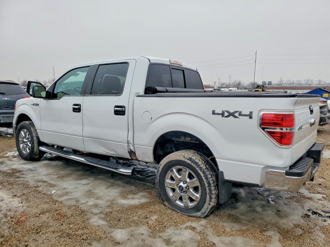 2013 FORD F150 SUPERCREW photo 2