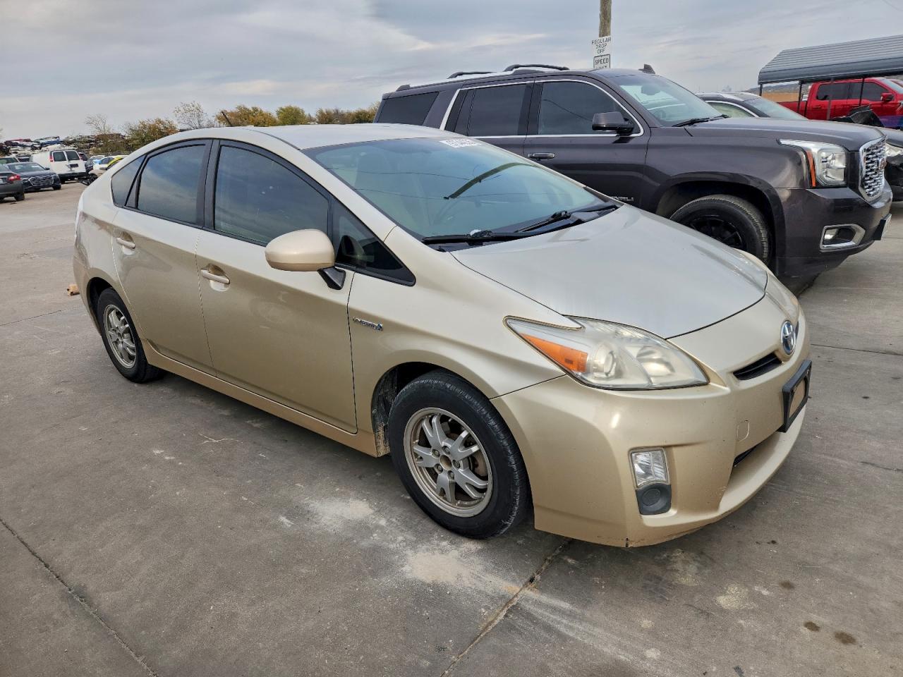 2010 TOYOTA PRIUS photo 4