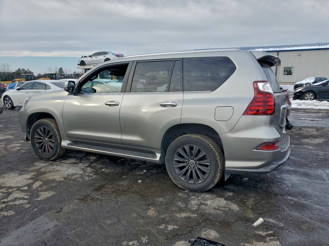 2021 LEXUS GX 460 PREMIUM photo 2