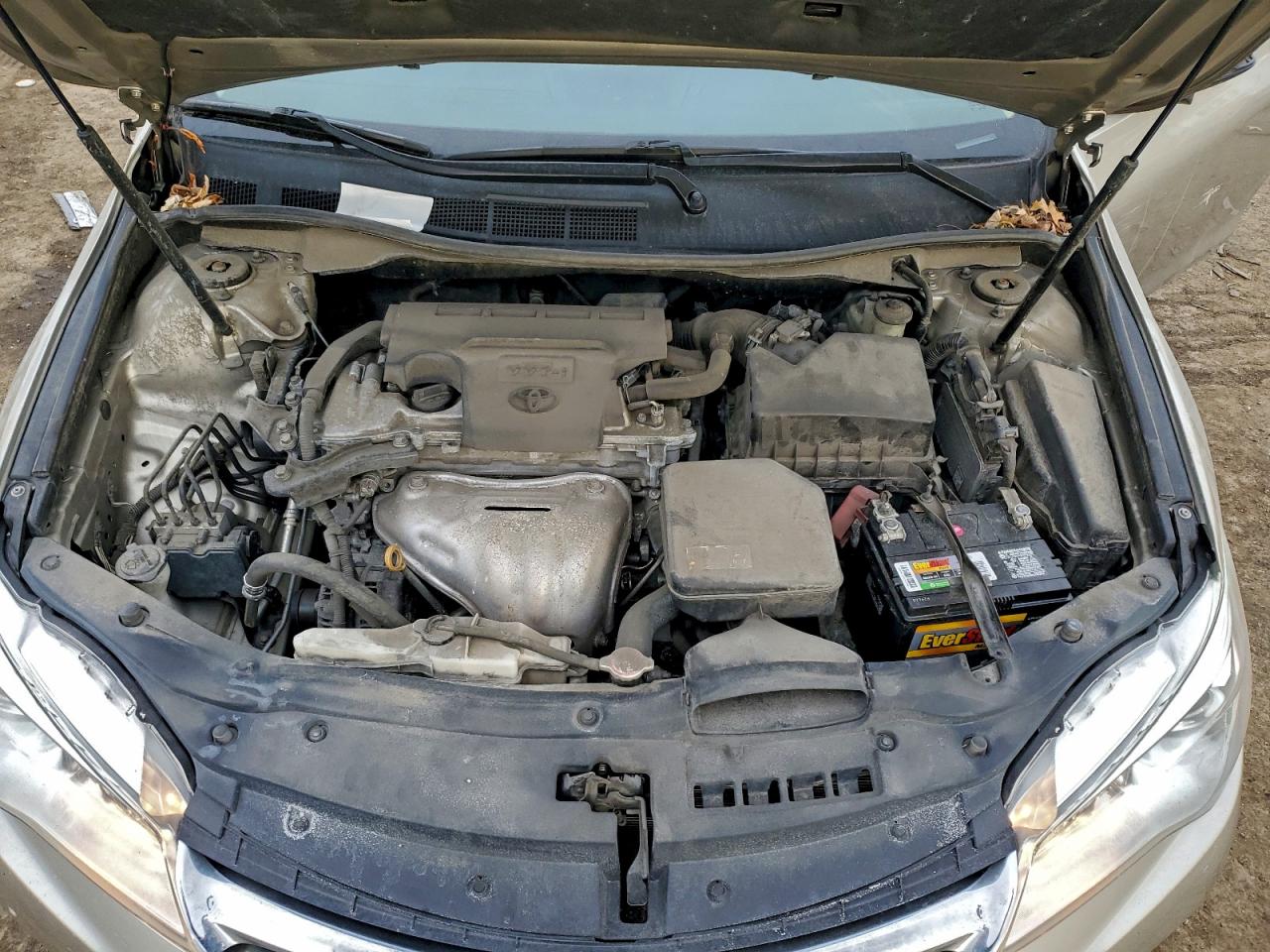 2016 TOYOTA CAMRY LE photo 21